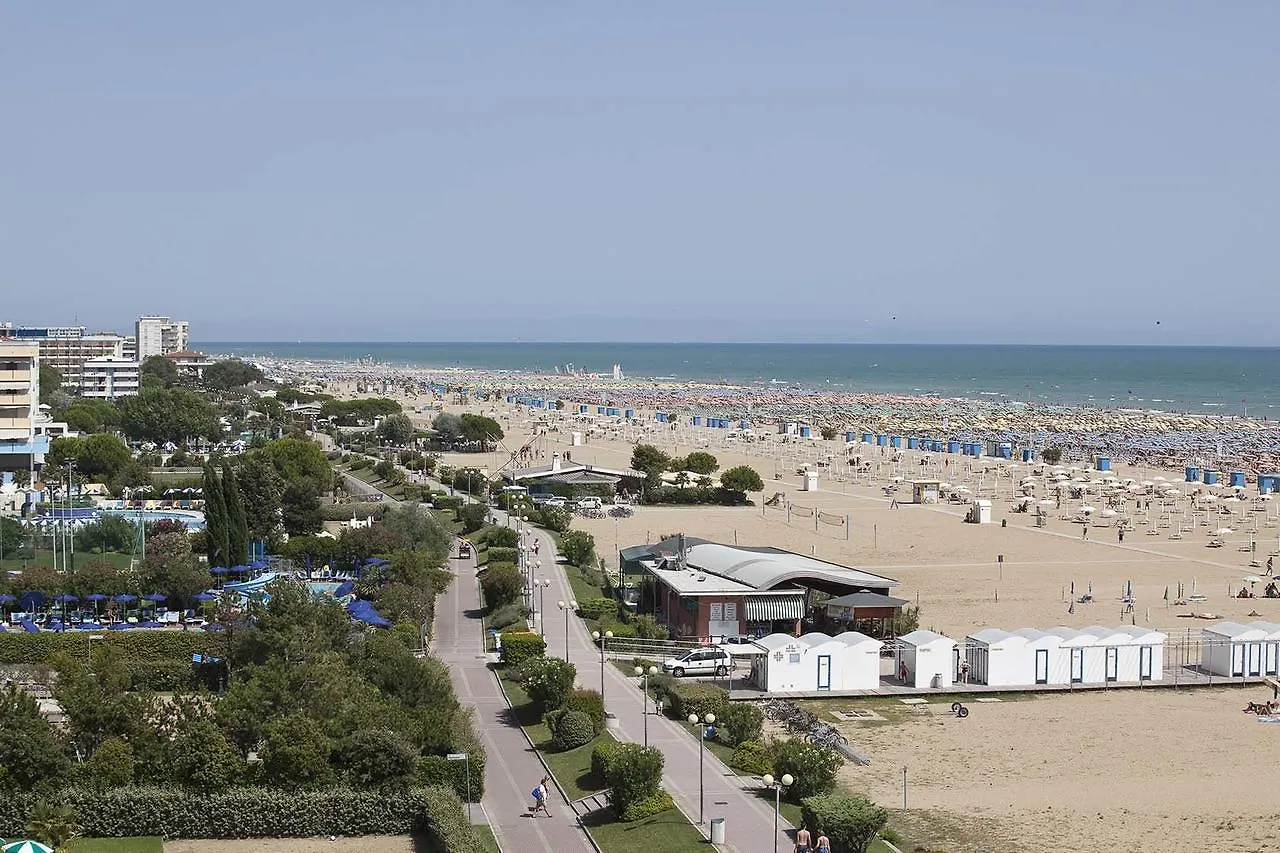 Solarium Apartment Bibione 0*,