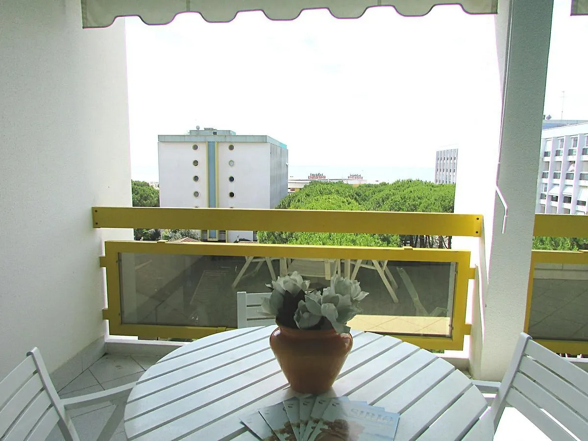 Solarium Apartment Bibione