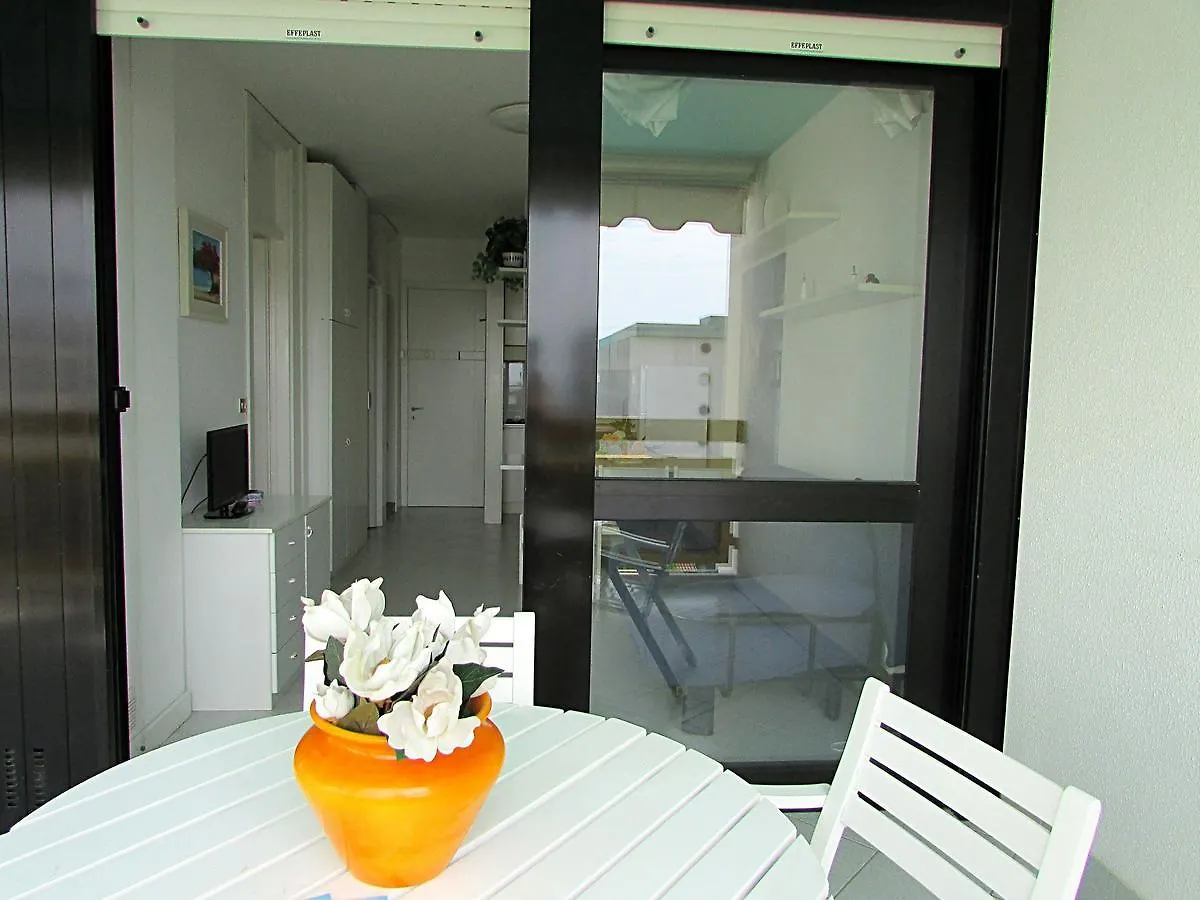 Solarium Apartment Bibione